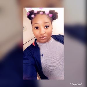 Meet your Posher, Denae